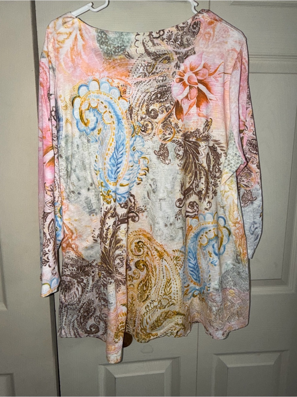 Alfred Dunner Pink Multicolor Paisley Scoop Neck Tunic with lace detail - Picture 2 of 5